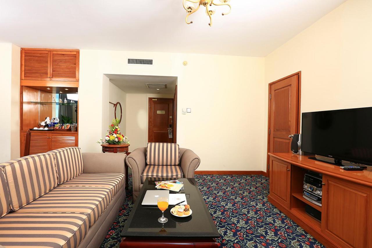 Ramana Saigon Hotel Bandar Ho Chi Minh Luaran gambar